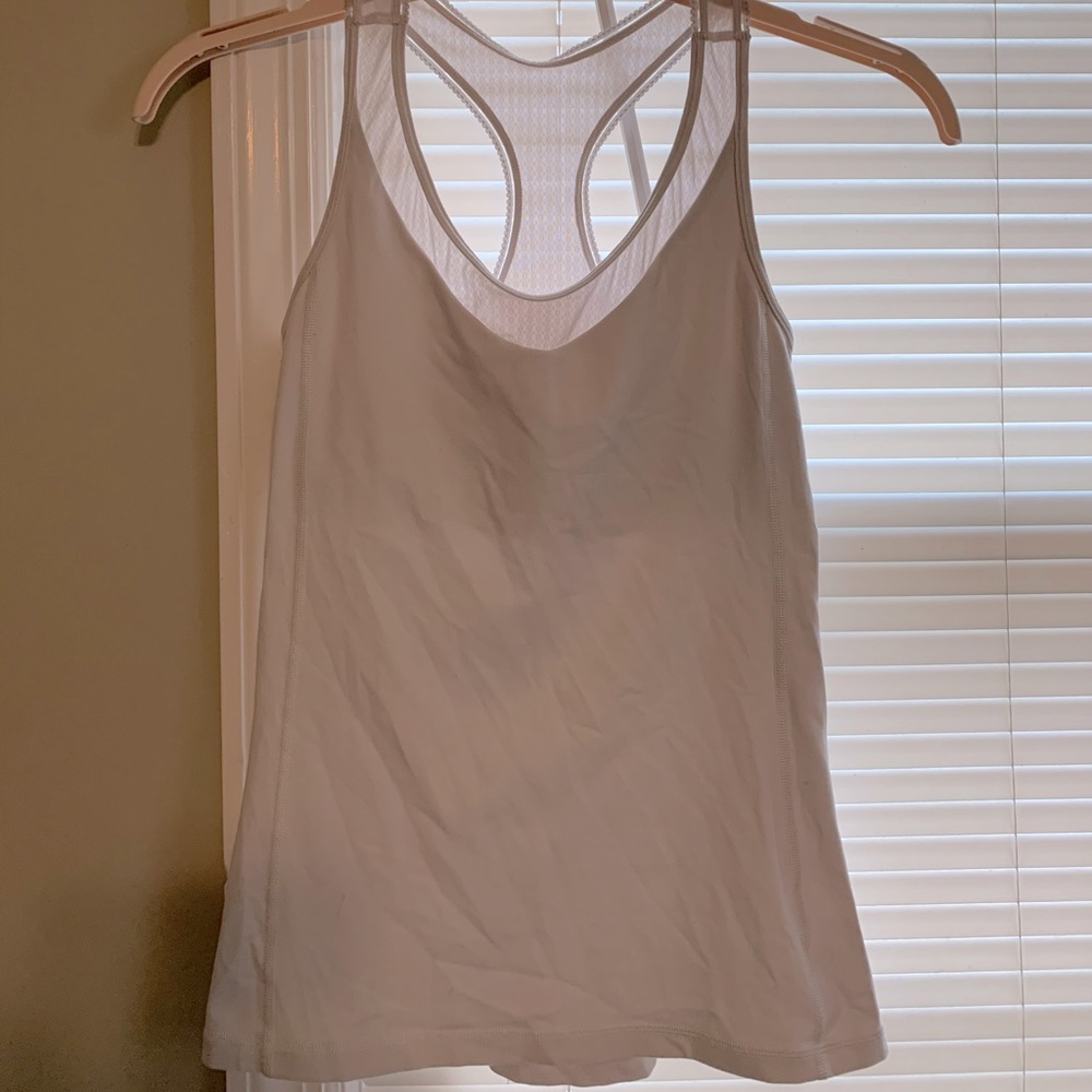 Lululemon tank with built in bra